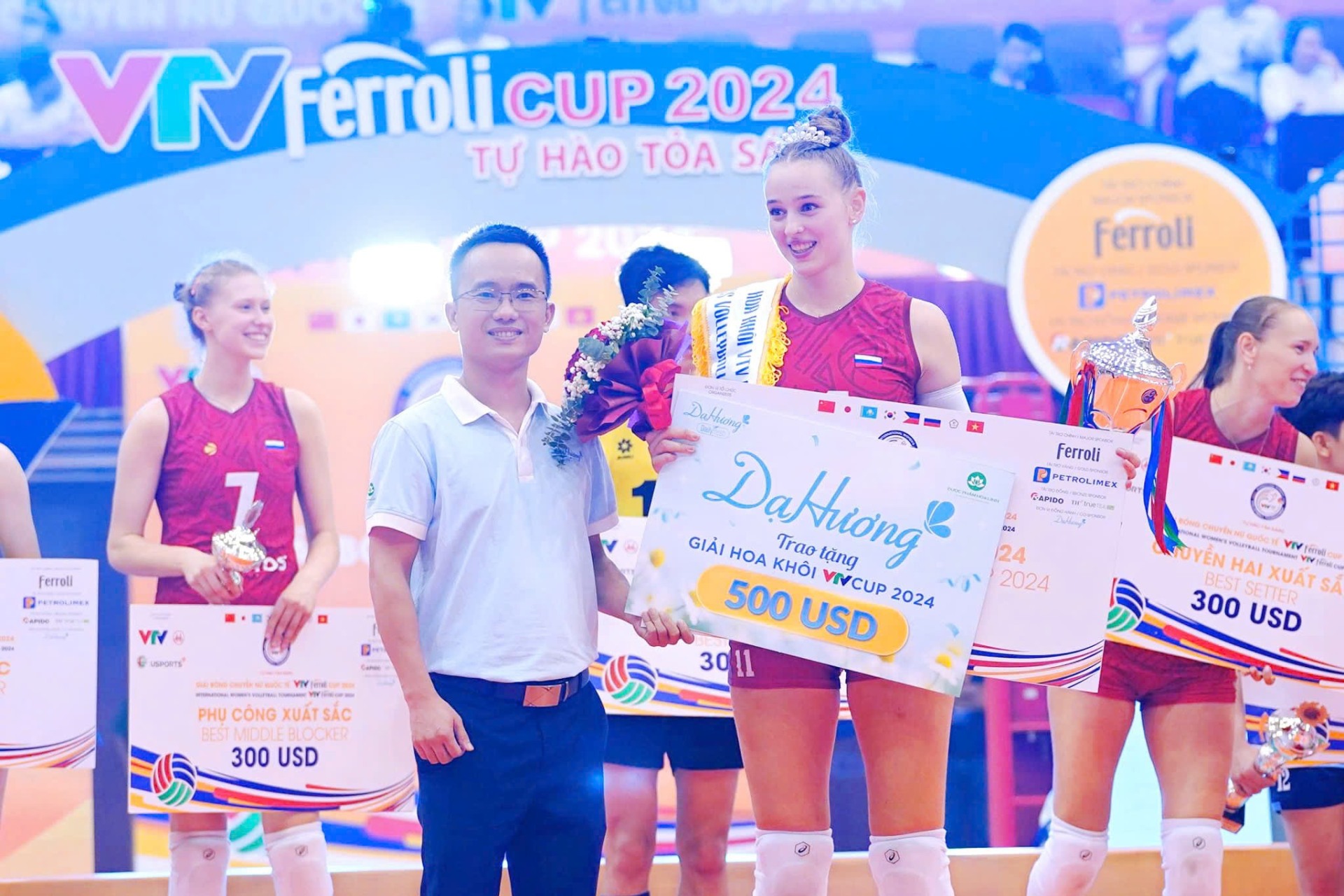 Dạ Hương đồng hành cùng Giải bóng chuyền nữ quốc tế VTV Cup 2024