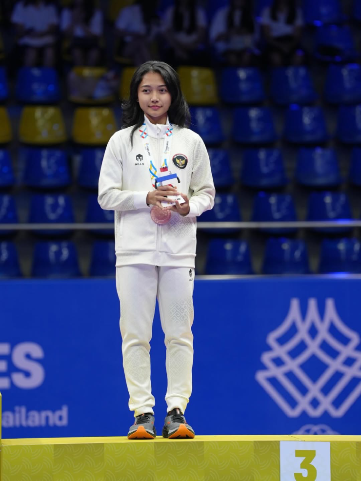 Andi Mesyara Jerni Maswara đăng tải clip về nỗi ấm ức ở trận bán kết kickboxing hạng 50 kg nữ