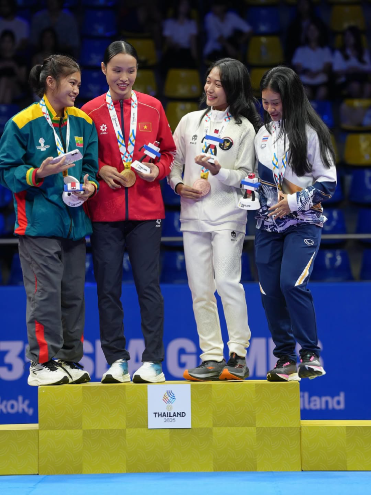 Hotgirl võ thuật Indonesia phải xóa clip "nhạy cảm", mới được nhận huy chương SEA Games - 10