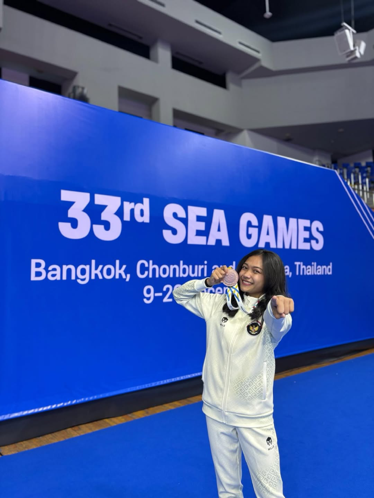 Hotgirl võ thuật Indonesia phải xóa clip "nhạy cảm", mới được nhận huy chương SEA Games - 4