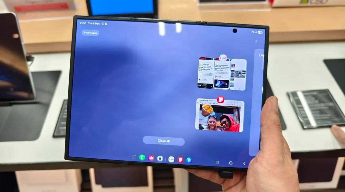 Galaxy Z TriFold có màn hình chính 10 inch.