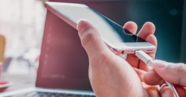 Có thể sử dụng sạc USB-C máy tính xách tay cho điện thoại?