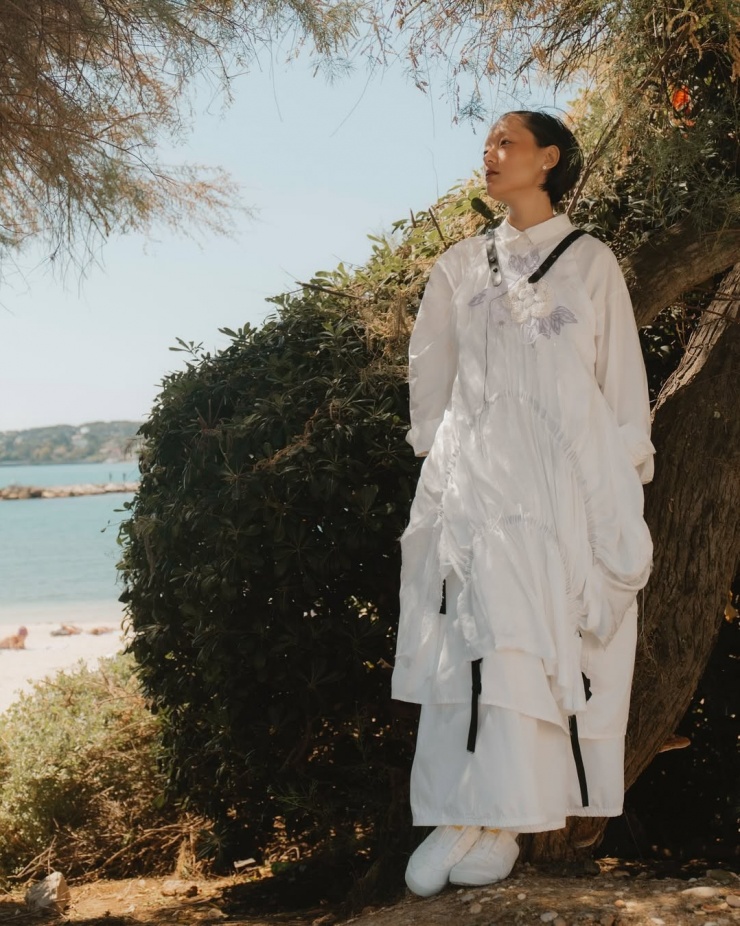 Những sao trẻ có gu mặc ấn tượng năm 2025 - 1