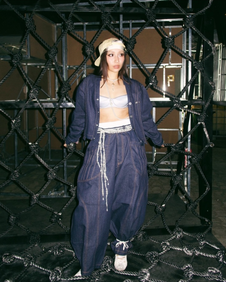 Những sao trẻ có gu mặc ấn tượng năm 2025 - 6