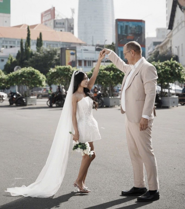 Cặp đôi quen, yêu và kết hôn trong 7 tháng&nbsp;