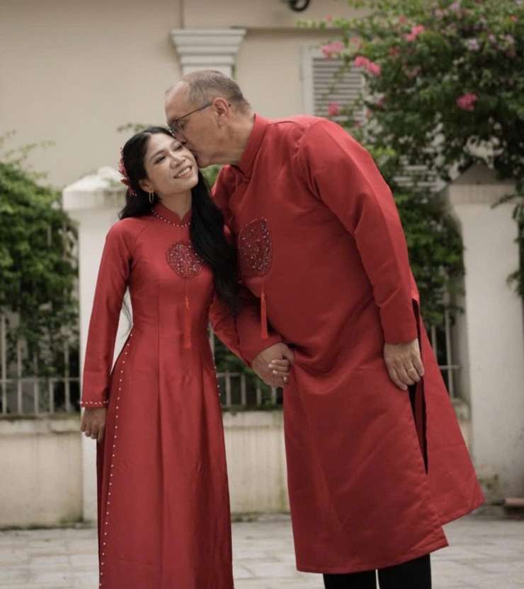 Chị Hà hạnh phúc khi gặp đúng người ở tuổi 41&nbsp;