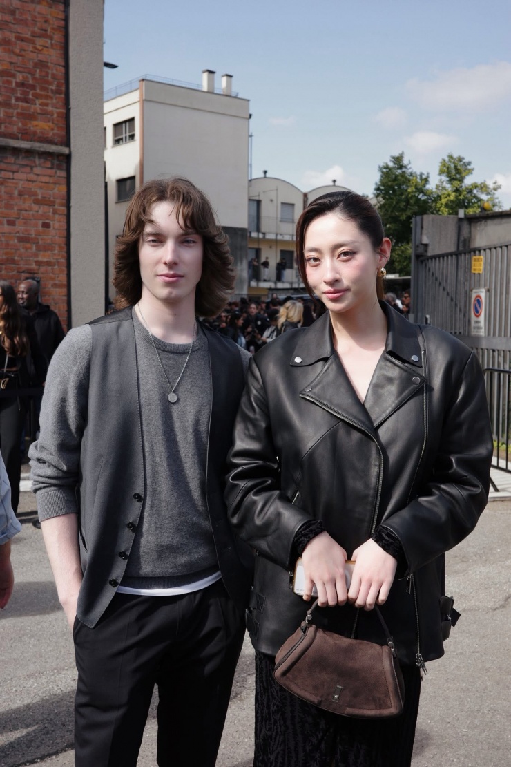 Mẫu áo da luôn quen thuộc trong tủ đồ của các ngôi sao nhưng chưa bao giờ là lỗi thời.