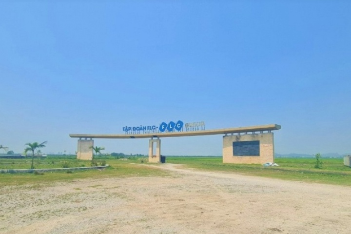 Chính thức hủy giao dịch cổ phiếu FLC từ 31/12
