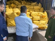 Phát hiện gần 12 tấn chân gà đông lạnh không rõ nguồn gốc tại Cao Bằng