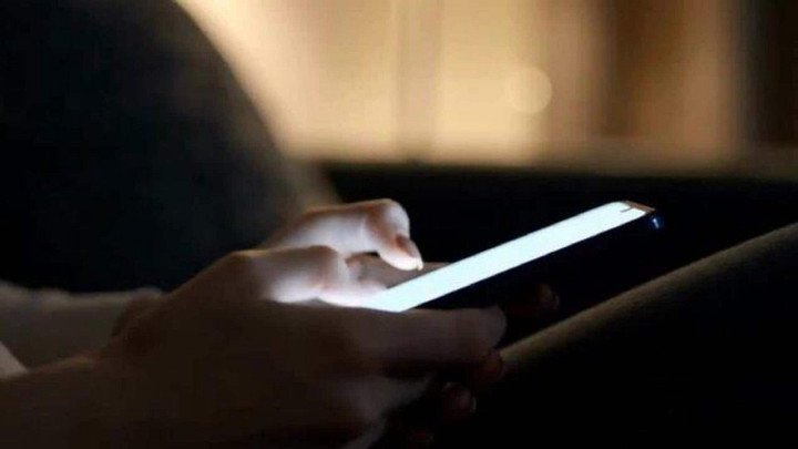 Việc sử dụng điện thoại trước khi ngủ không hoàn toàn gây hại đến chất lượng giấc ngủ như các nghiên cứu trước đây.