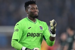 Tin mới nhất bóng đá chiều 26/12: Onana hạnh phúc với cuộc sống ở Thổ Nhĩ Kỳ