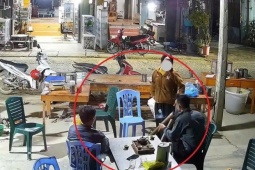 Cầm điếu cày đập người phụ nữ, người đàn ông bị đâm tử vong