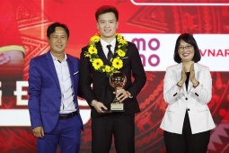 Trực tiếp trao giải QBV Việt Nam 2025: Hoàng Đức đoạt giải được yêu thích nhất