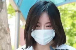 Tiểu thư tài phiệt bị bắt ở sân bay