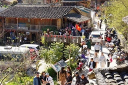 Nghỉ tết Dương lịch 4 ngày, nhiều khách vội đặt tour, phòng thì đã kín