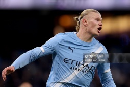 "Kẻ hủy diệt" Haaland & 2025 điên rồ: Phá kỷ lục 100 bàn, Ronaldo chỉ còn là "cái tên"