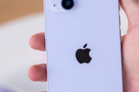 Giá iPhone 14 Plus giảm kỷ lục, trang bị hấp dẫn chẳng kém iPhone 17 Plus, xứng danh iPhone Plus rẻ, xịn nhất Việt Nam