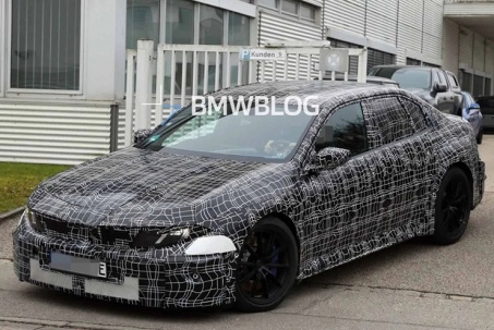 BMW M3 chạy thử nghiệm trên đường phố