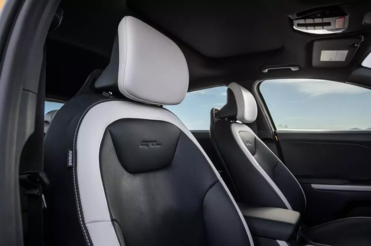 Kia công bố giá bán K4 Hatchback 2026 từ 655 triệu đồng - 4