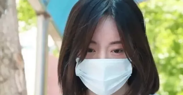 Tiểu thư tài phiệt bị bắt ở sân bay