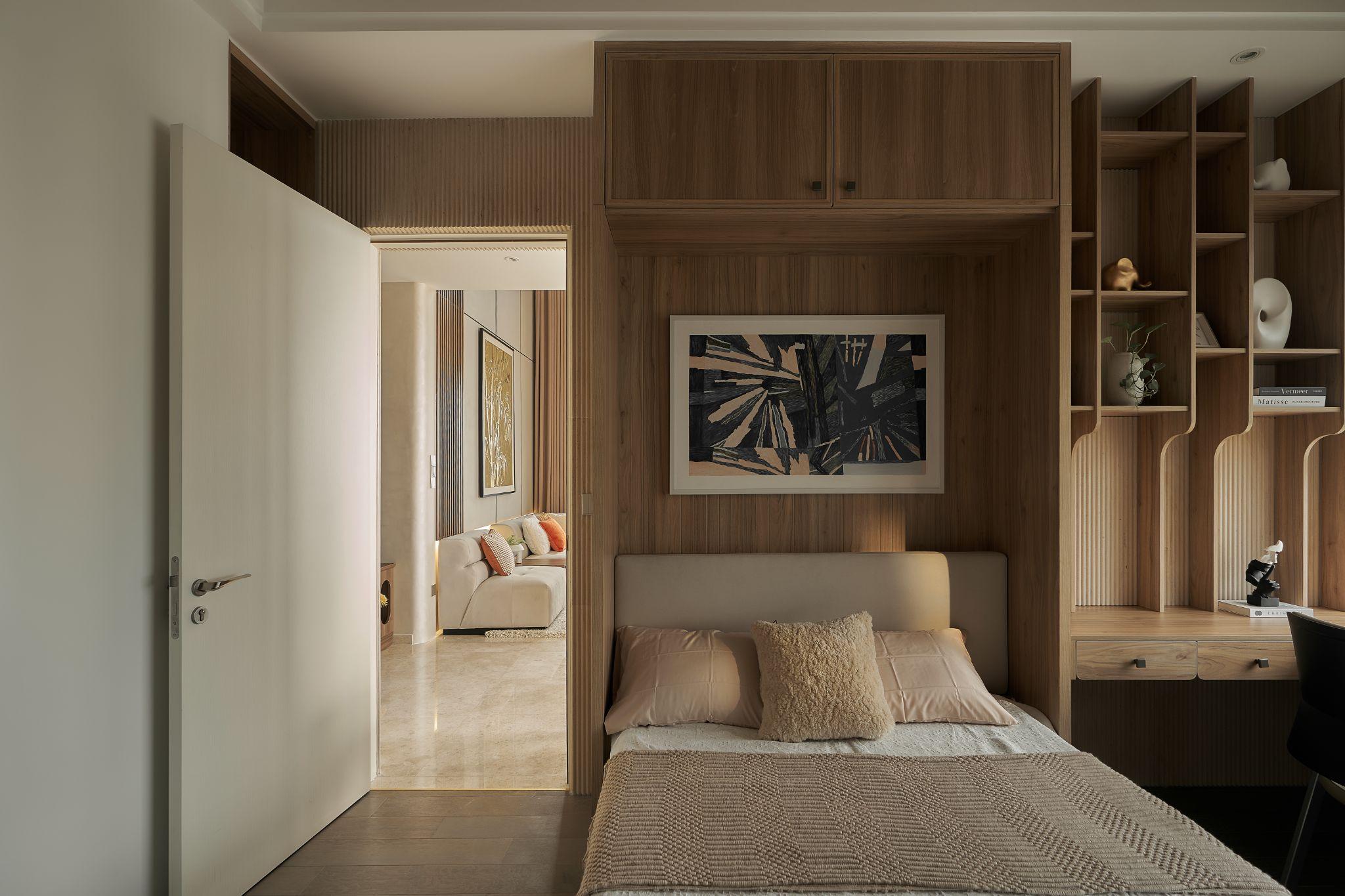 Bố cục liên thông giữa phòng khách – bếp – ban công – phòng ngủ.