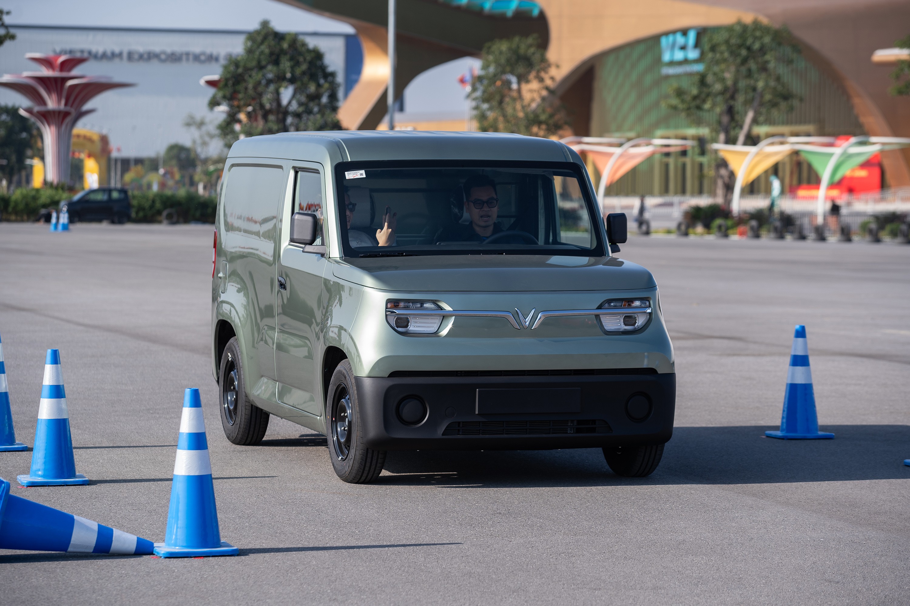 Xe tải điện VinFast EC Van cũng xuất hiện tại sự kiện lần này.