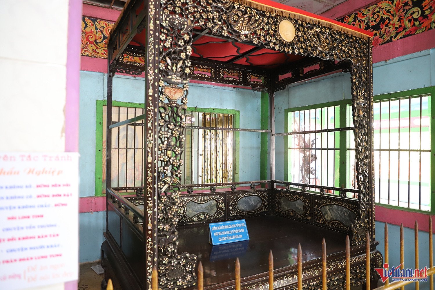 Hai chiếc giường trái cực nóng - lạnh của Công tử Bạc Liêu được nhà chùa mua lại