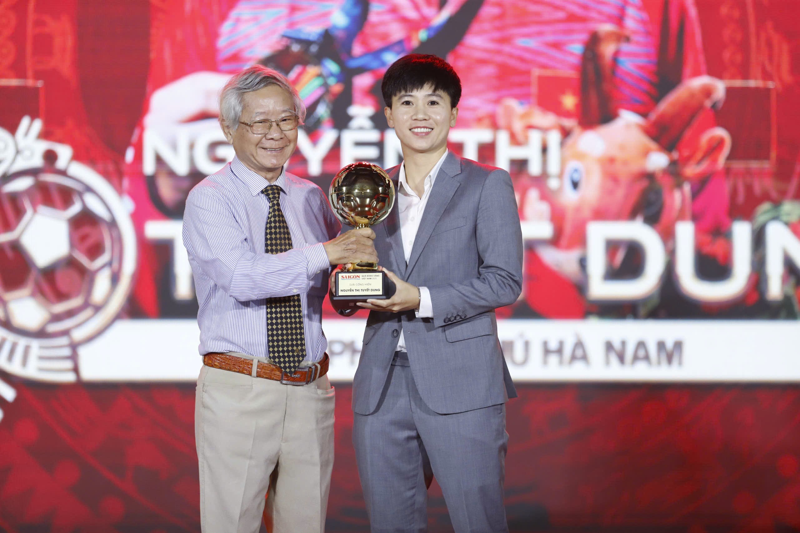 Lễ trao giải QBV Việt Nam 2025: Hoàng Đức đoạt Quả bóng Vàng nam - 8