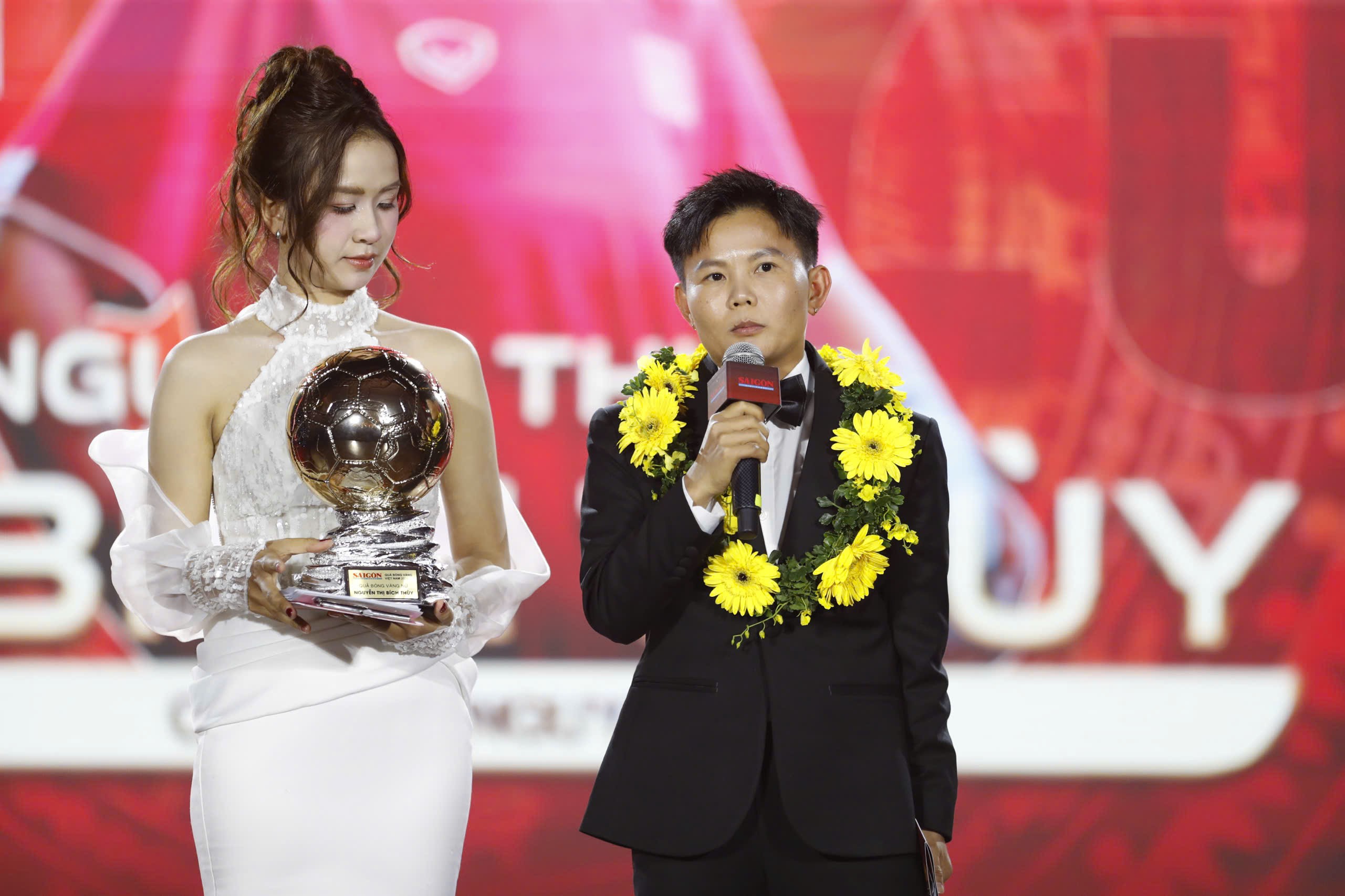 Lễ trao giải QBV Việt Nam 2025: Hoàng Đức đoạt Quả bóng Vàng nam - 3