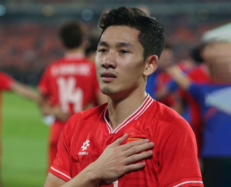 Nguyễn Hai Long sinh năm 2000 tại Quảng Ninh trong một gia đình không theo nghiệp bóng đá. Từ nhỏ,&nbsp;Nguyễn Hai Long đã đam mê bóng đá. Năm 2011, anh gia nhập lò đào tạo CLB Viettel. Ảnh: FBNV - ĐT Việt Nam.