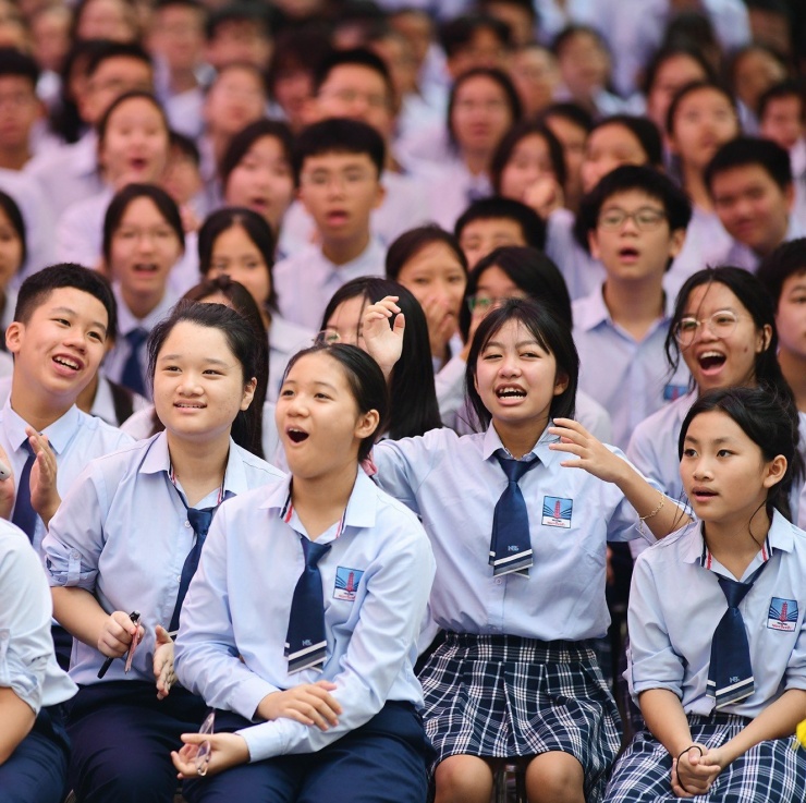 Từ năm học tới, học sinh tất cả các trường học chung một bộ sách.