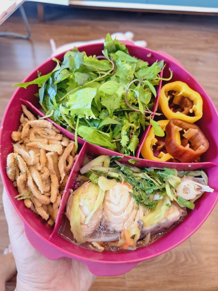 Tự nấu cơm mang đi làm, mẹ 8X giảm 15 kg sau 9 tháng - 4