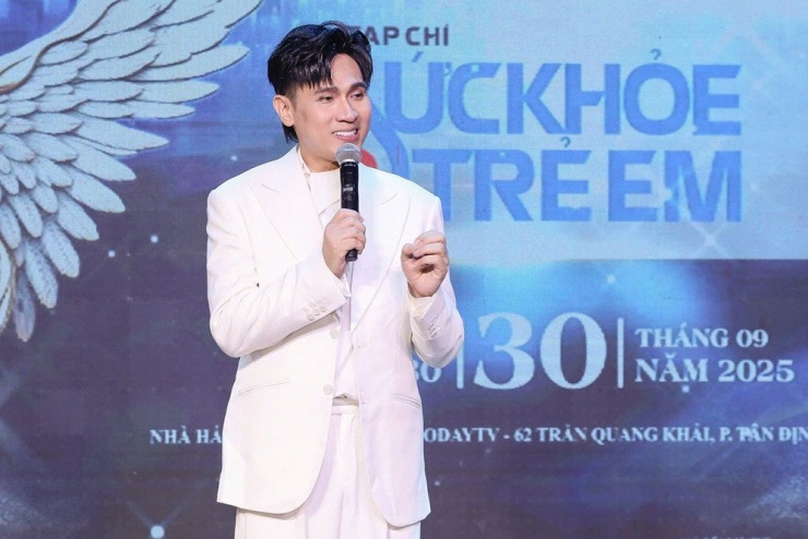 Ca sĩ Nguyên Vũ. Ảnh: FBNV