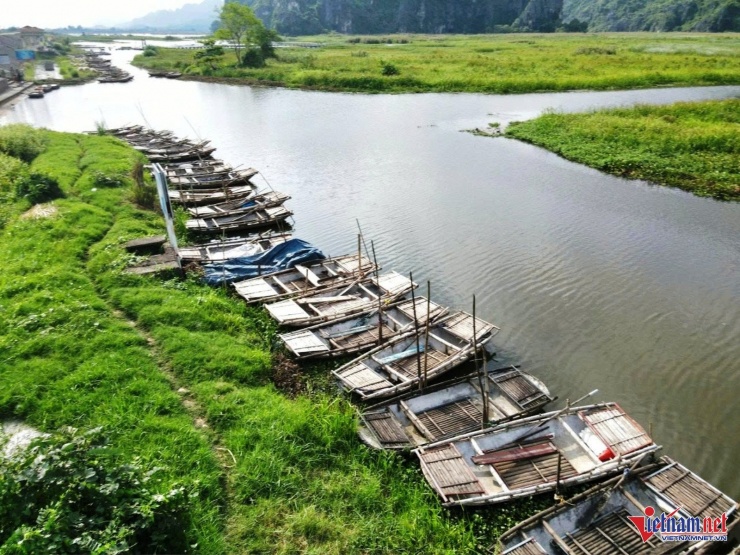 Khung cảnh nên thơ ở bến thuyền Vân Long