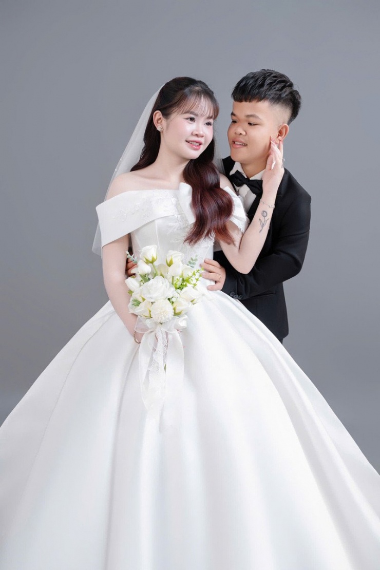 Tình yêu của cặp đôi được hai bên gia đình ủng hộ 