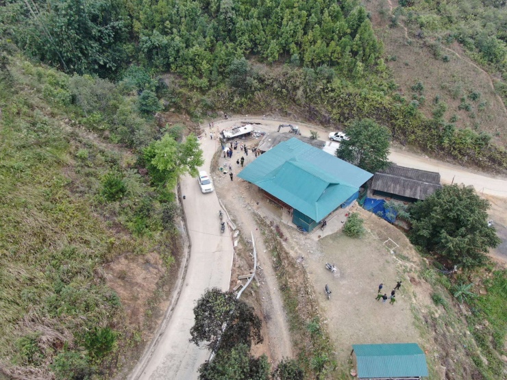 Vụ tai nạn giao thông đặc biệt nghiêm trọng làm 9 người tử vong, 9 người bị thương thuộc địa phận thôn Mù Thấp, xã Phình Hồ cua, dốc. Ảnh: Hoàng Hữu.