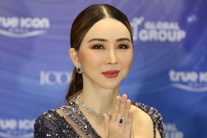 Cựu CEO Miss Universe bị tuyên án hai năm tù vì tội lừa đảo
