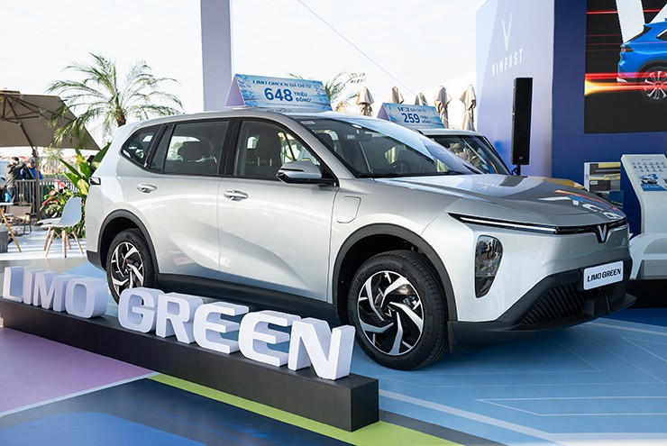 VinFast Limo Green đoạt giải thưởng xe MPV phổ thông của năm 2025