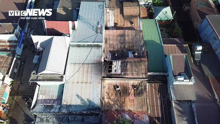 Đám cháy xảy ra trên diện tích khoảng 130 m².