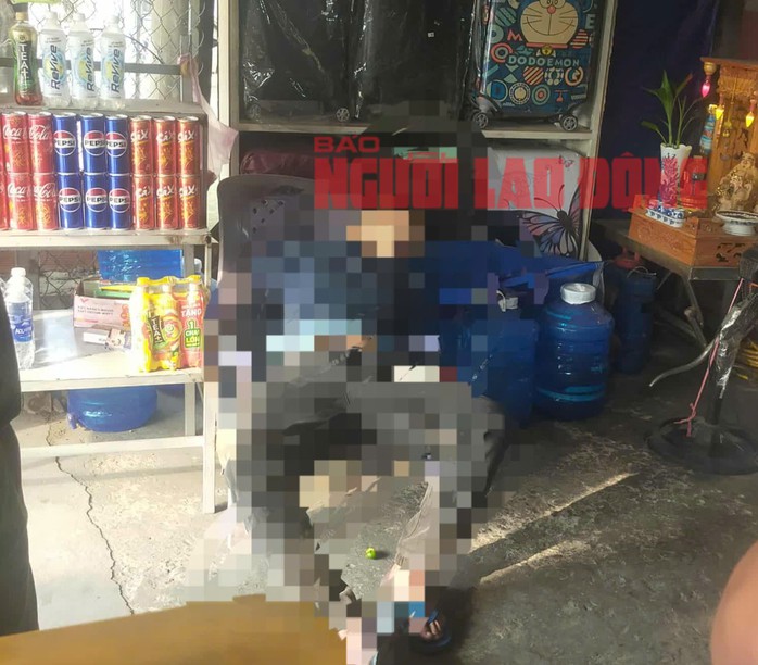 Hiện trường vụ nạn nhân tử vong tại quán nước ven Quốc lộ 1