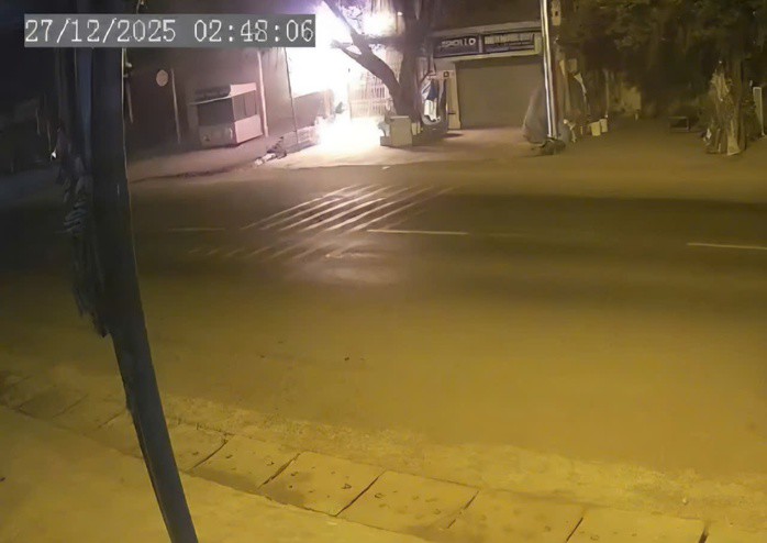 Ngọn lửa khởi phát từ trước căn nhà rồi lan nhanh vào trong khiến 4 người tử vong