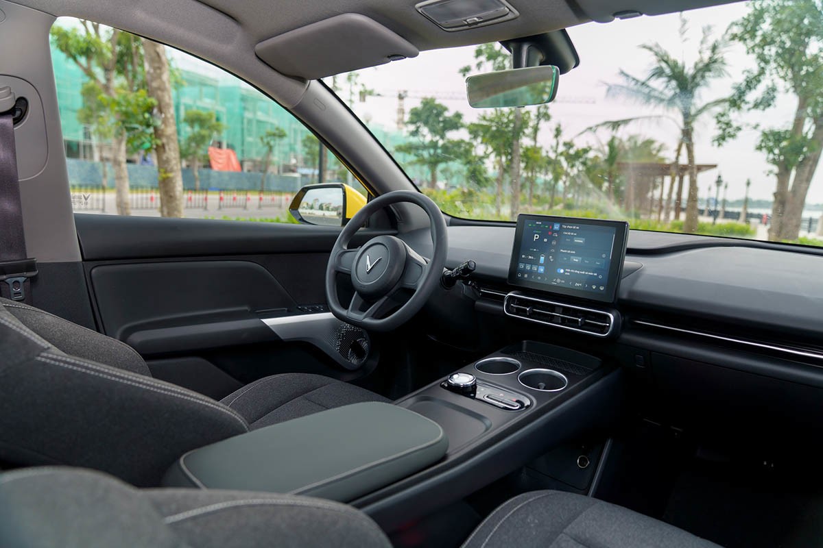 VinFast Limo Green đoạt giải thưởng xe MPV phổ thông của năm 2025 - 3