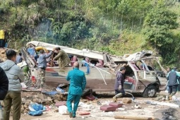 Hiện trường vụ tai nạn 'thảm khốc' ở Lào Cai khiến 8 người tử vong