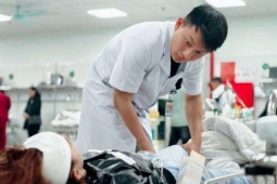 Vụ lật xe khách khiến 9 người chết ở Lào Cai: Nhiều nạn nhân chấn thương sọ não, gãy tay chân