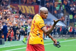 "Cơn cuồng phong" Osimhen ghi 46 bàn thắng & sự hối tiếc của các ông lớn châu Âu