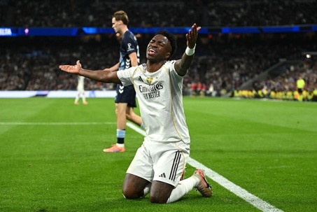 Tin mới nhất bóng đá sáng 27/12: Vinicius ra yêu sách gia hạn với Real Madrid