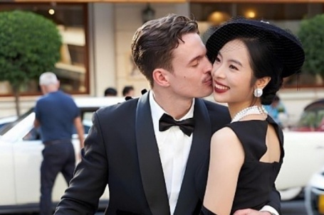 Cô gái Việt lấy chồng Nam Phi nhờ đánh giá 5 sao trên Google Maps