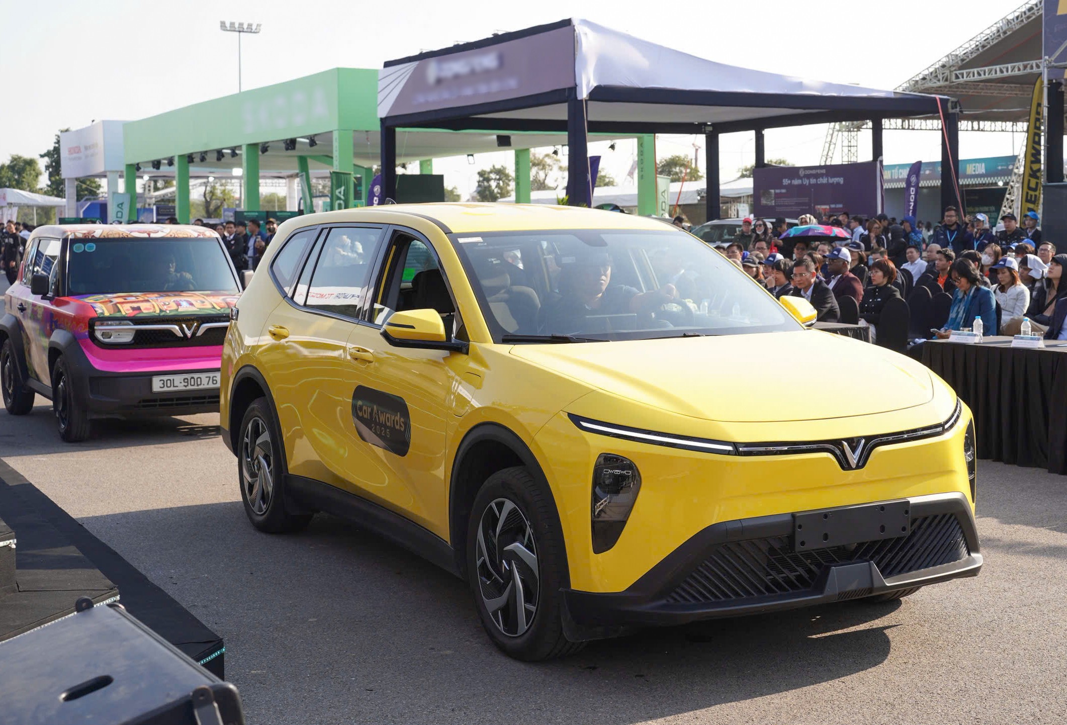 VinFast Limo Green đoạt giải thưởng xe MPV phổ thông của năm 2025 - 2