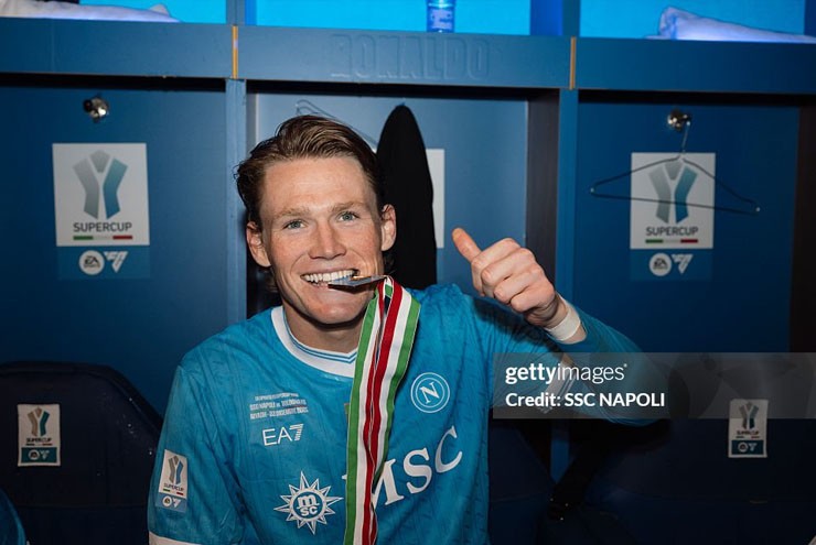 McTominay&nbsp;vẫn có ý định trở lại Ngoại hạng Anh, nhưng không phải thi đấu cho MU