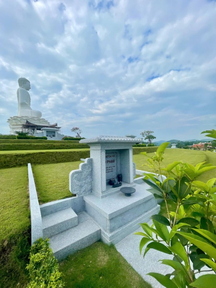 Bị chê 'gàn dở', giám đốc ở Hà Nội vẫn chi nửa tỷ đồng mua lô đất mộ 20m² - 1